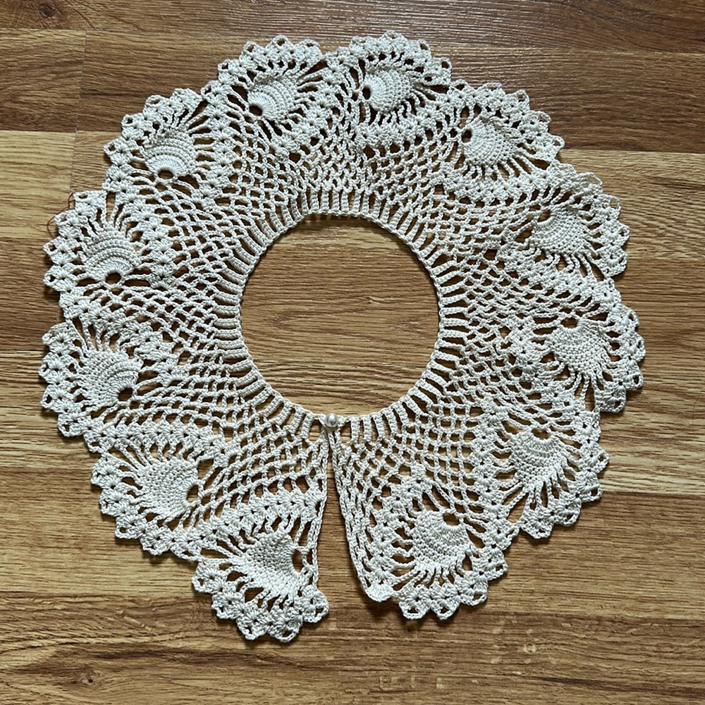 Vintage handmade lace collar with pearl button